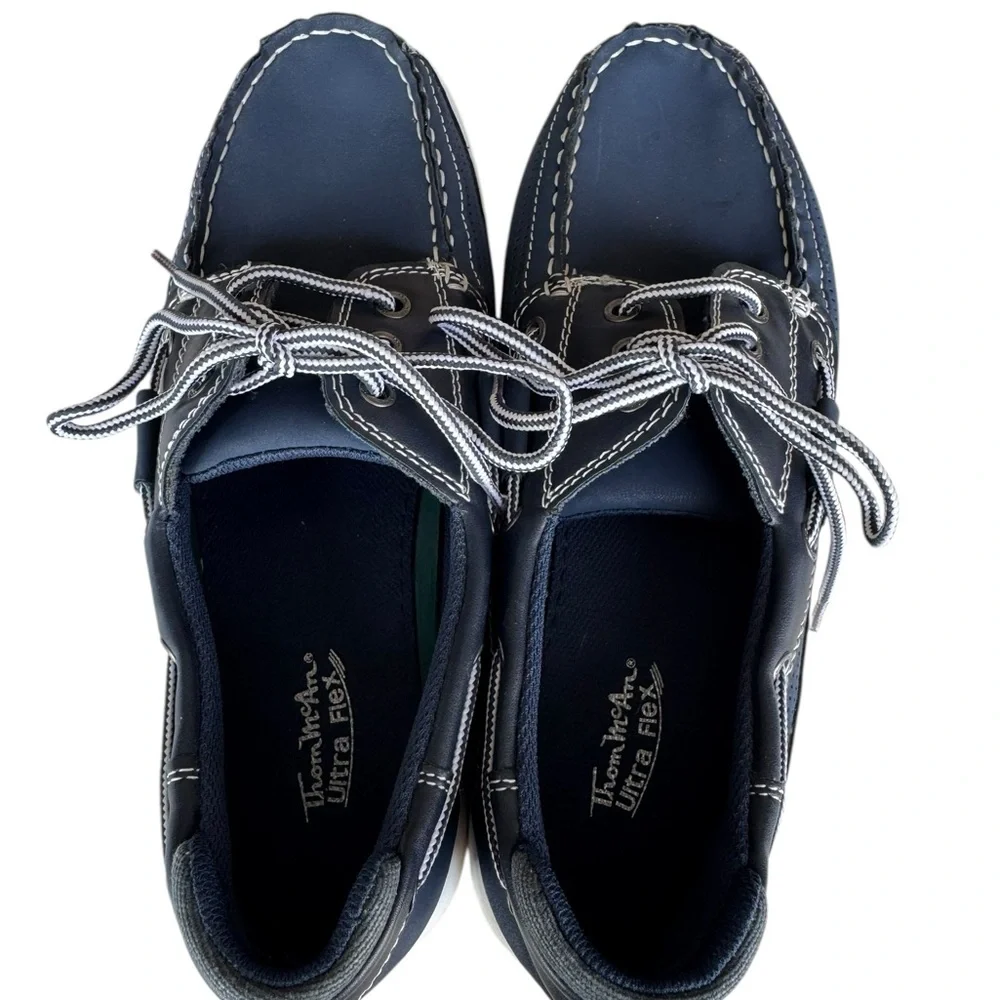 Thom McAn Navy Boat Shoes Lace Up Deck Shoes Preppy Coastal Men’s 8.5